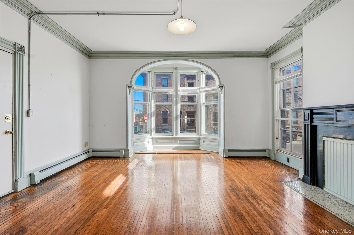 Foto principal - 203 Grand St