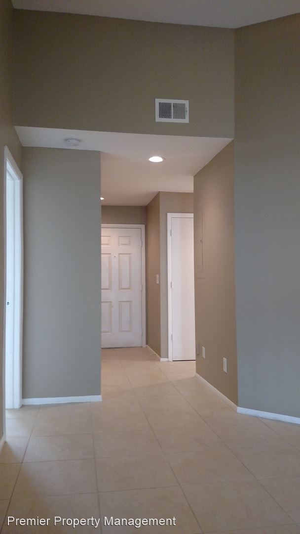 Foto del edificio - 1352 Wildwood Lakes Blvd