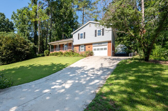 Building Photo - 4682 Red Leaf Way