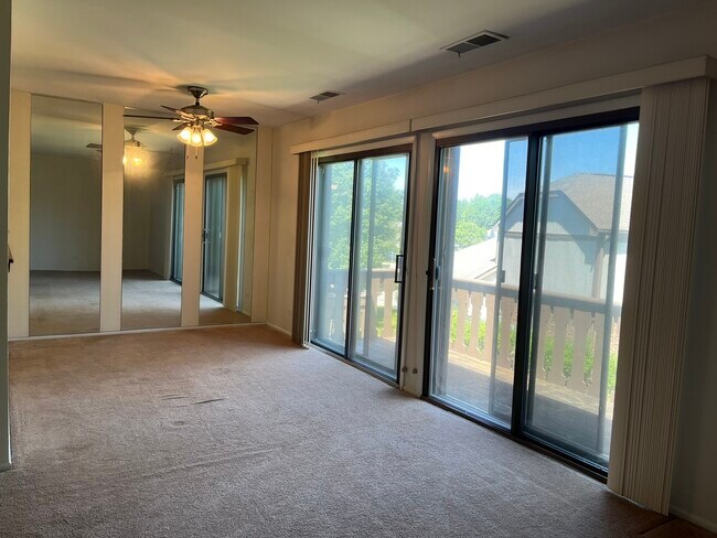 Foto del edificio - 1256 Plum Tree Ct