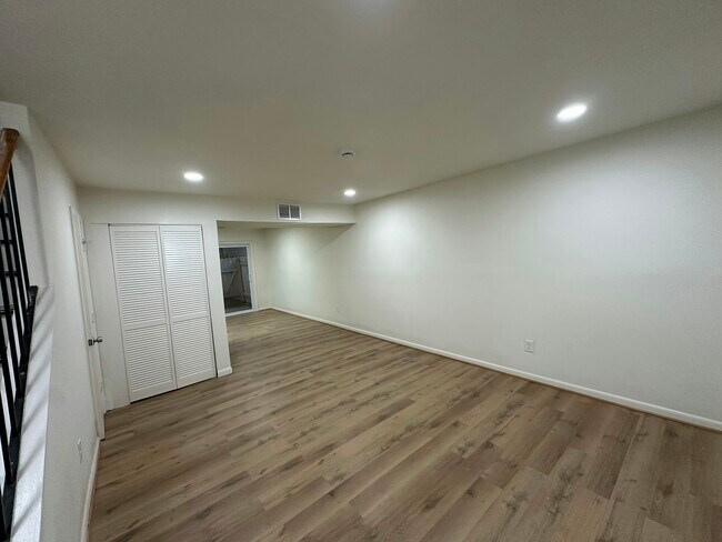 Foto del edificio - 1515 Stowmarket Ct