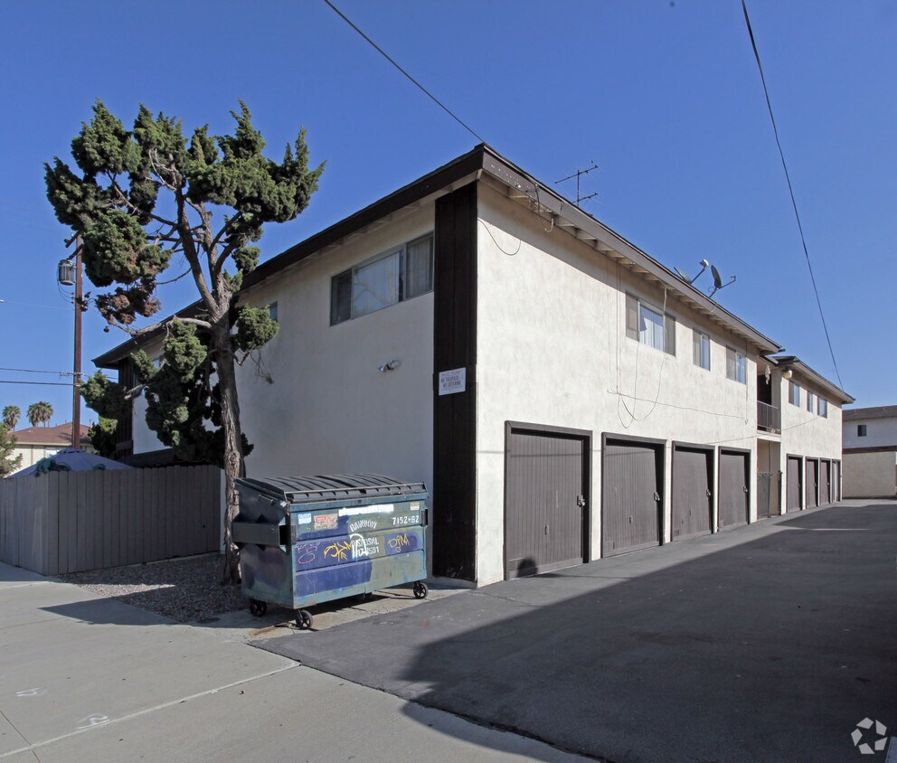 Building Photo - 7152-7162 21st St