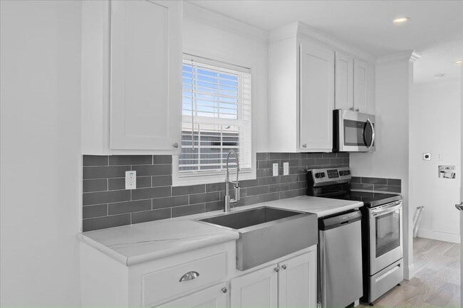 Building Photo - 34 Betty Dr