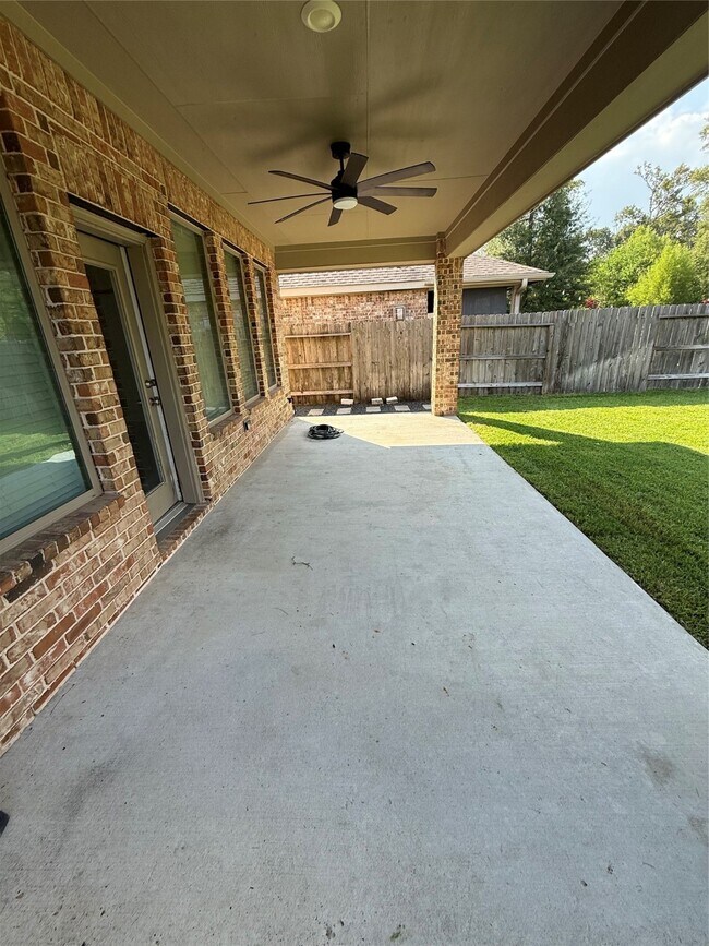 Building Photo - 23625 Alder Branch Ln