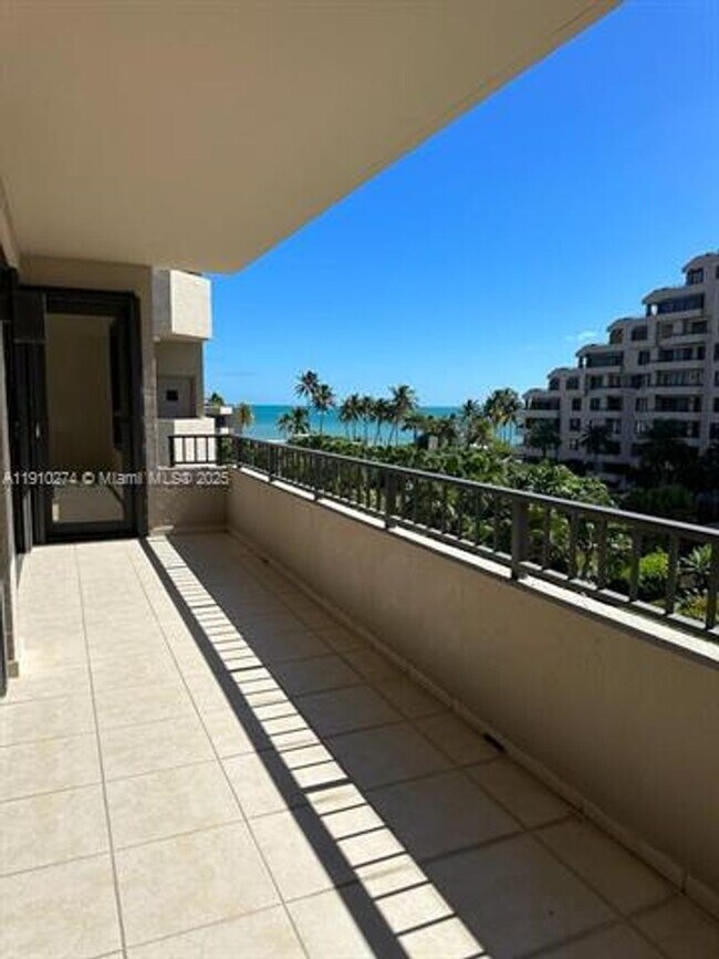 Photo - 251 Crandon Blvd Apartment