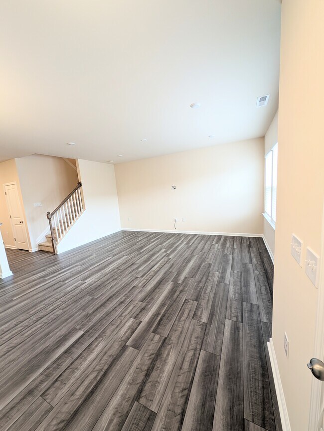 Foto del edificio - 5613 Edessa Ave