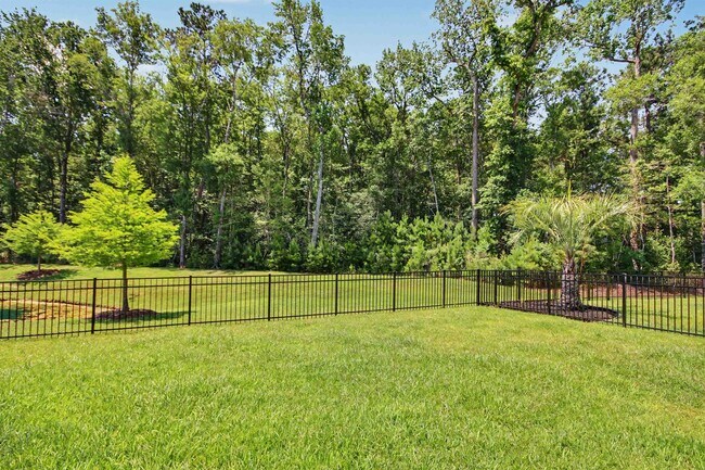 Building Photo - 2223 Blue Crane Cir