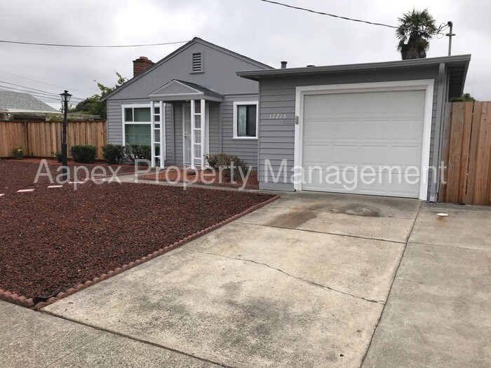 Bright, fresh remodeled house in San Lorenzo House Rental in San
