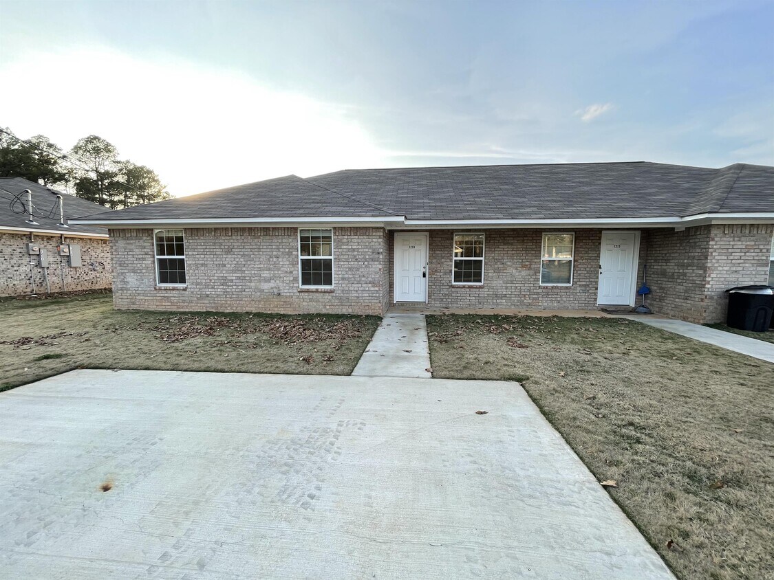 1213 Kirby St, Texarkana, AR 71854 House Rental in Texarkana, AR