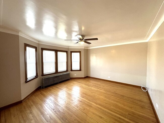 Building Photo - 7050 S Maplewood Ave