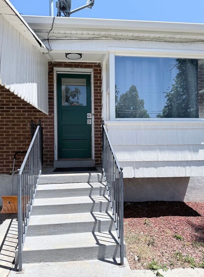 Foto del edificio - 477 Williams Ave S