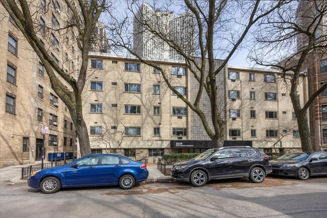 Building Photo - 2629 N Hampden Ct