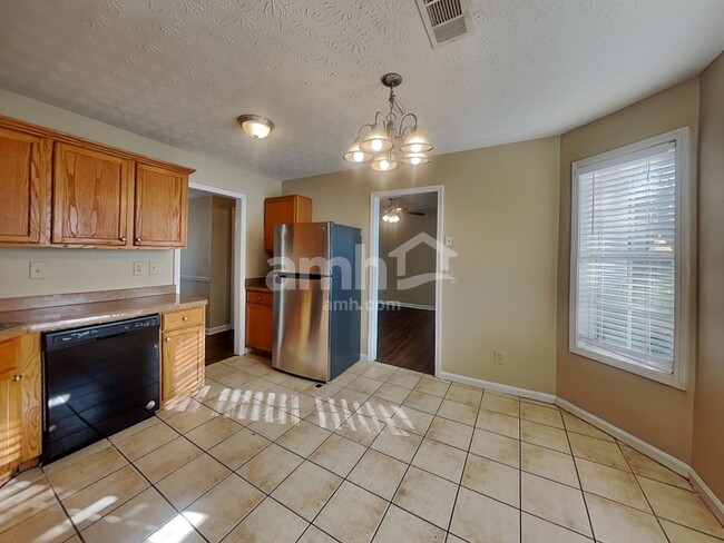 Foto del edificio - 2259 Ligney Creek Ln
