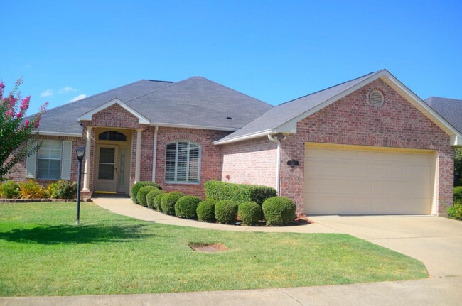 Building Photo - 122 Palisade Ln