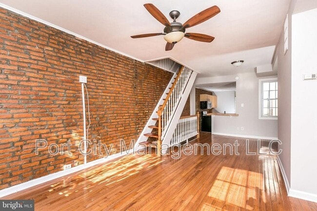 Building Photo - 118 E Randall St