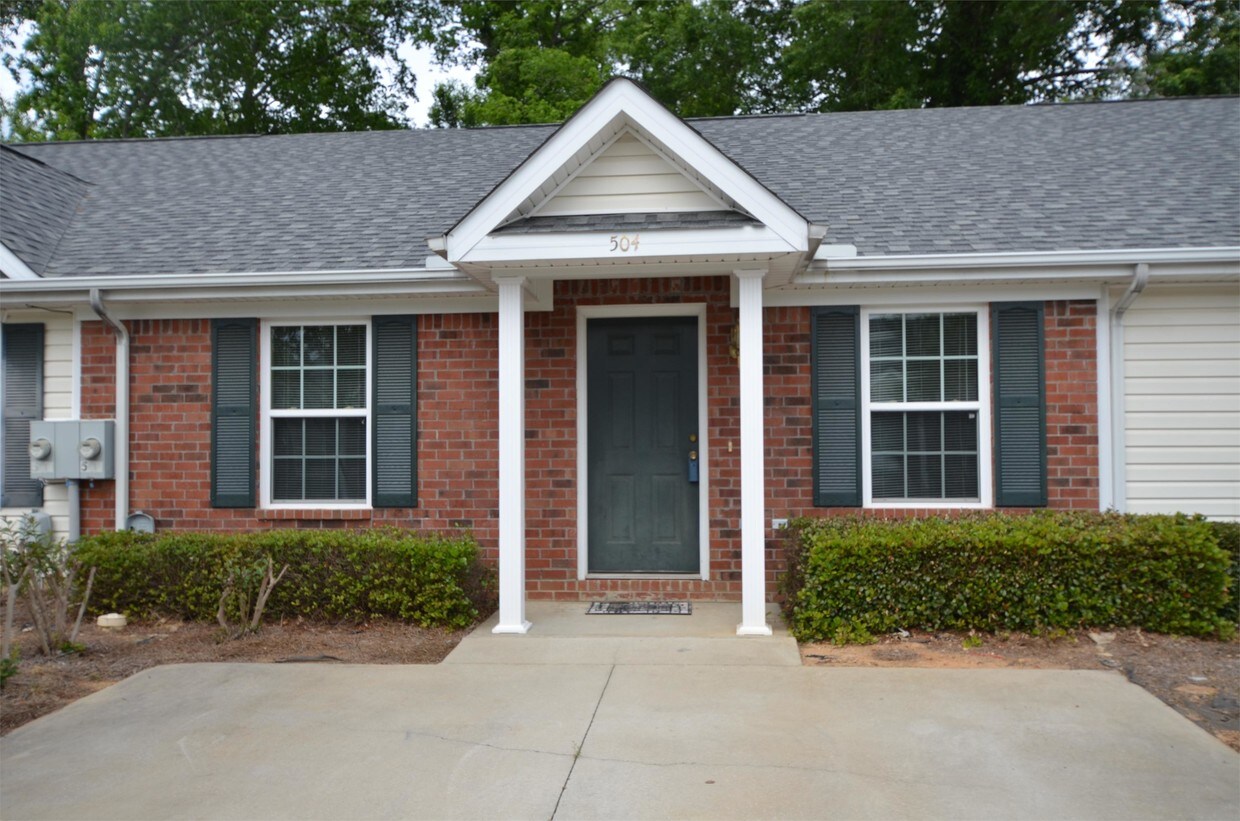 504 Edgecliff Ln, Evans, GA 30809 Townhome Rentals in Evans GA