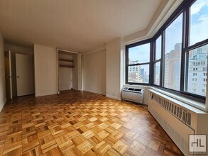 Building Photo - Corner 1-Bedroom with Open Views | 12th Floor, Union Square Luxury Building