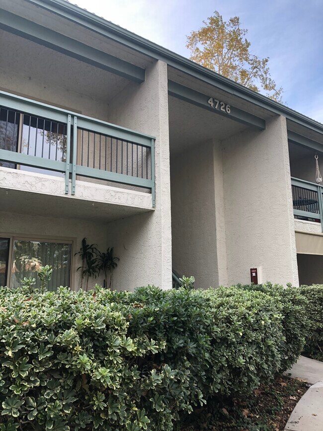 Building Photo - 4726 Park Granada