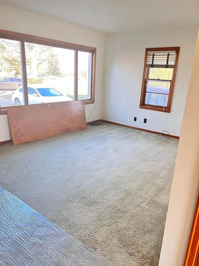 Building Photo - 1808 Elm St