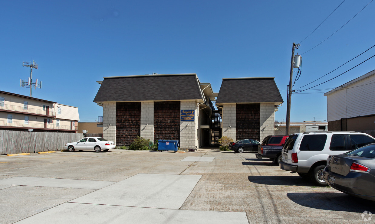 Building Photo - Angele Apartments