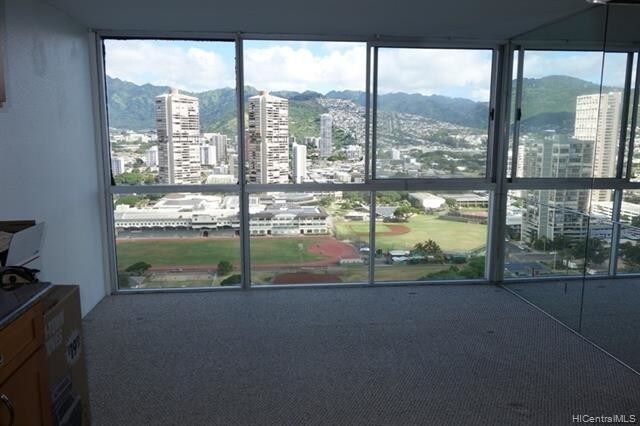 Building Photo - 2211 Ala Wai Blvd