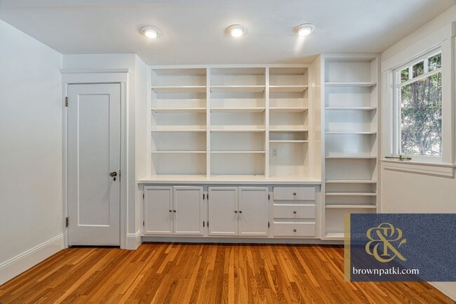 Building Photo - 1335 Filbert St