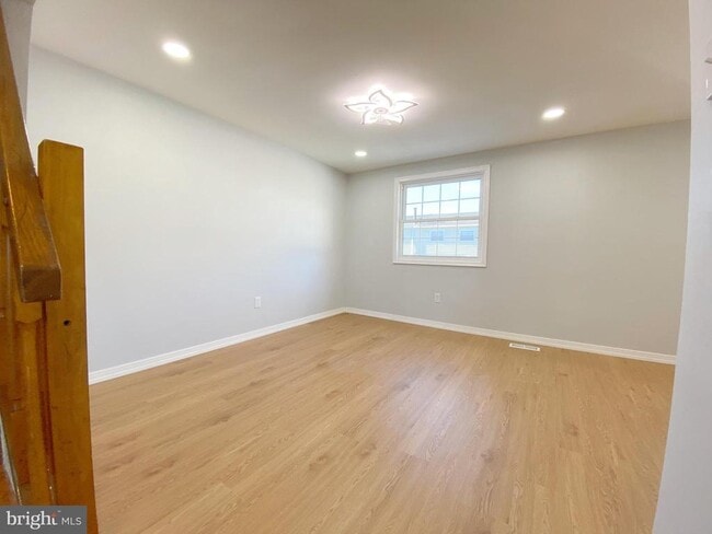 Building Photo - 12366 Bonfire Dr