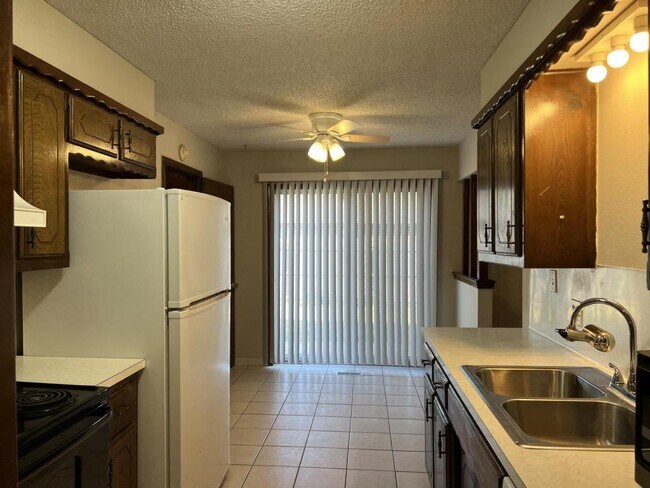 Foto del edificio - 828 Euclid St