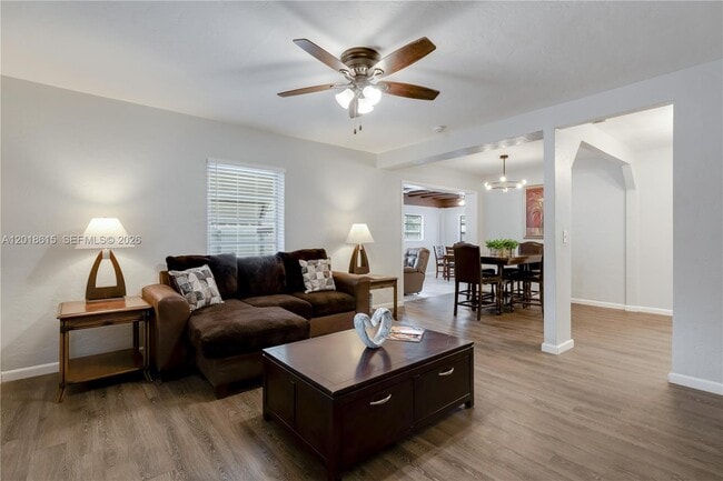 Foto del edificio - 6531 SW 57th Pl