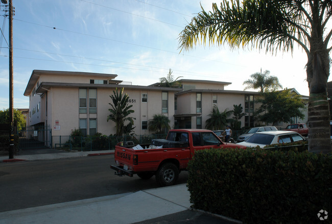 Building Photo - Isla Vista