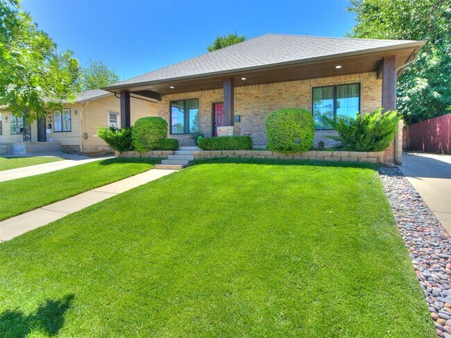 Foto del edificio - 616 SW 23rd St