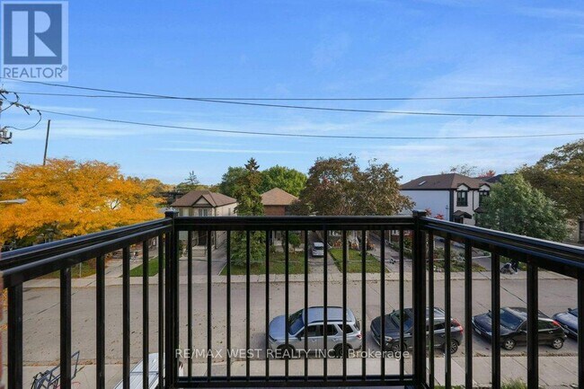 Building Photo - 502 Atlas Ave