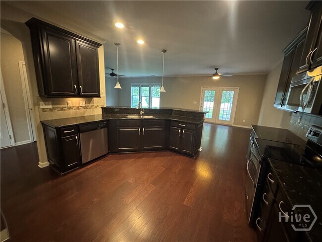 Foto del edificio - 139 Tahoe Dr