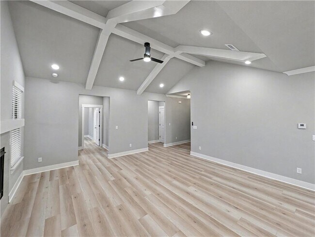 Building Photo - 8 Osborne Ln