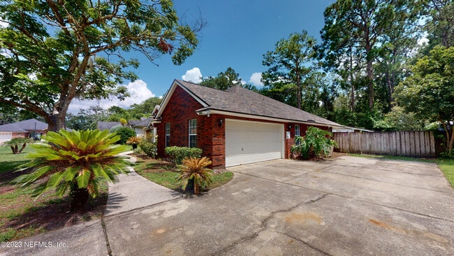 Building Photo - 2810 Sweetholly Dr