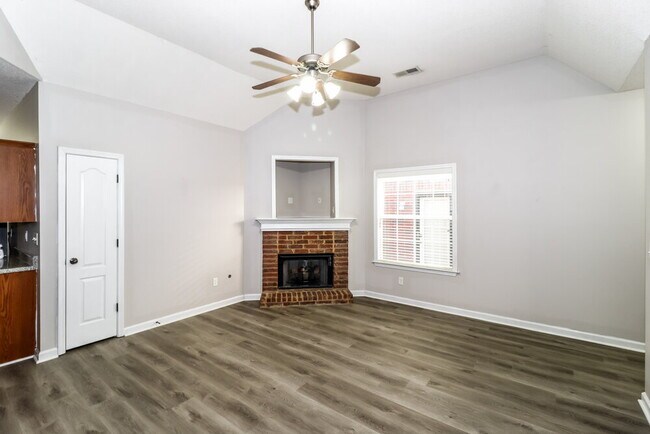 Building Photo - 9134 Cinderhill Cove E