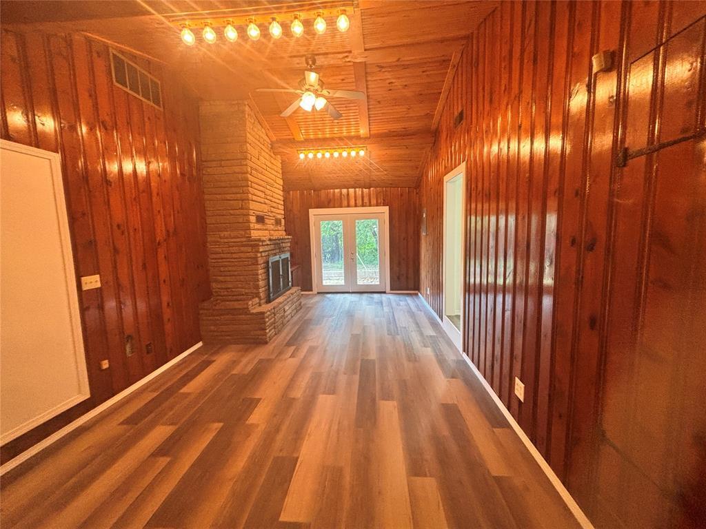 Foto principal - 9001 NE 36th St