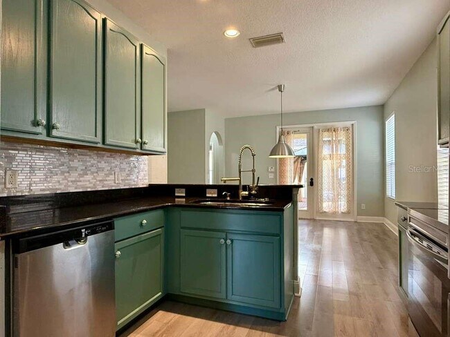 Foto del edificio - 14488 Whittridge Dr