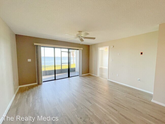 Foto del edificio - 2 br, 2 bath House - 6760 N Highway 1 Unit...