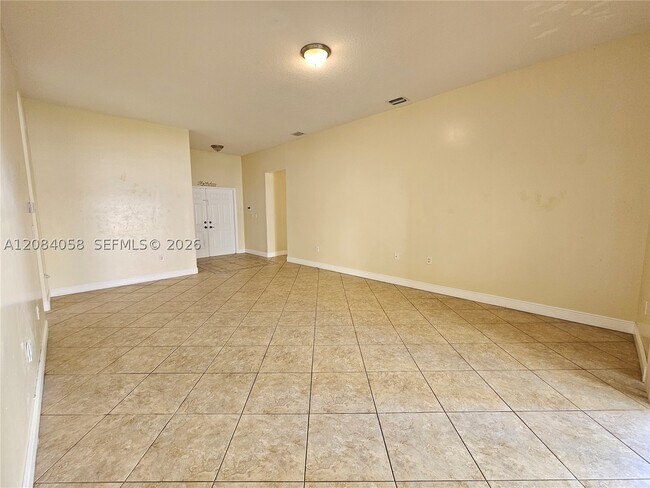 Building Photo - 14209 SW 160th Ct