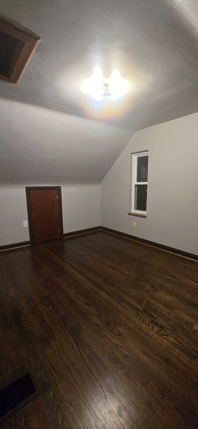 Foto del edificio - 3316 Cavanaugh Ave