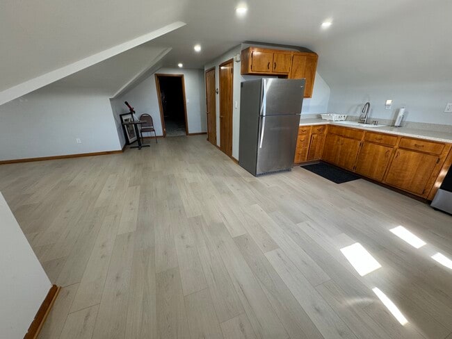 Foto del edificio - 737 Roseland Pl
