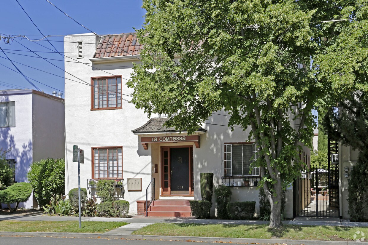 Building Photo - 1504 28th St