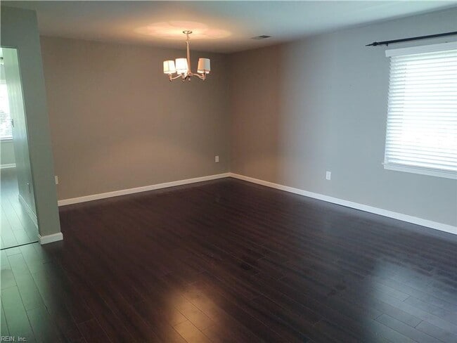 Foto del edificio - Greenbrier Community