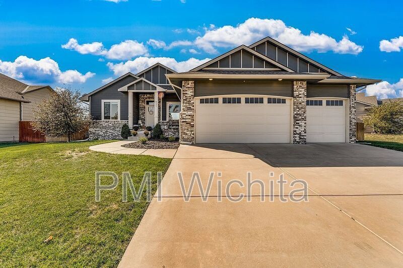 Foto principal - 4931 N Marblefalls St