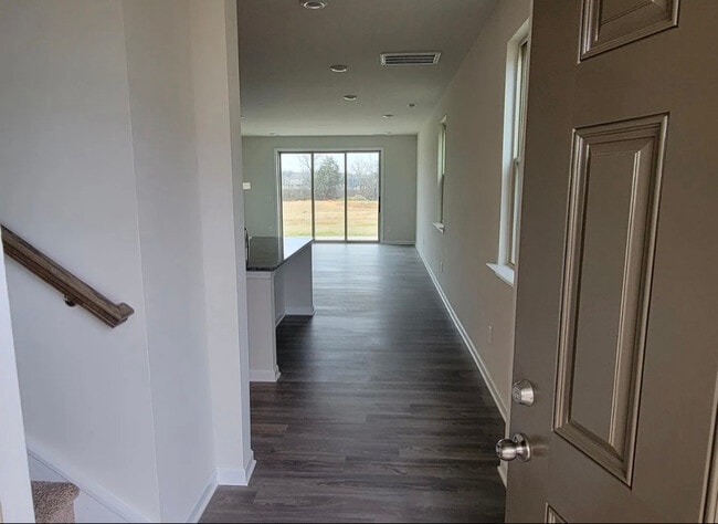 Foto del edificio - 1007 Maylen Trce