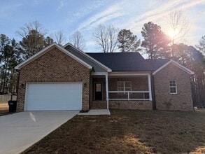 Building Photo - 203 Simmons Lake Dr