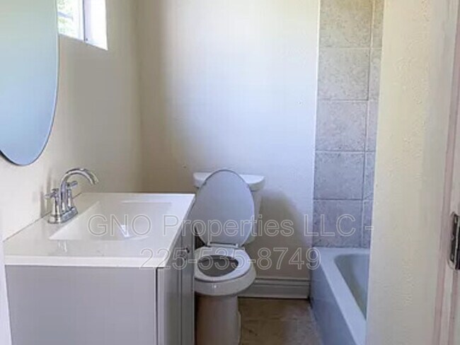 Foto del edificio - 2127 Orleans Ave