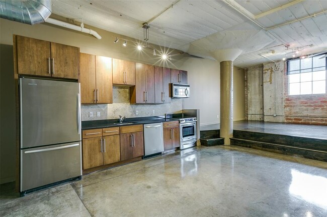 Building Photo - 1122 Jackson St
