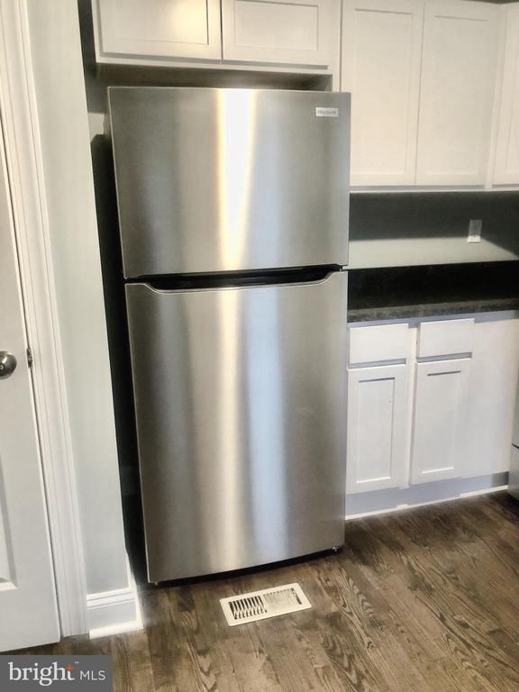 Foto del edificio - 102 S Whissen St